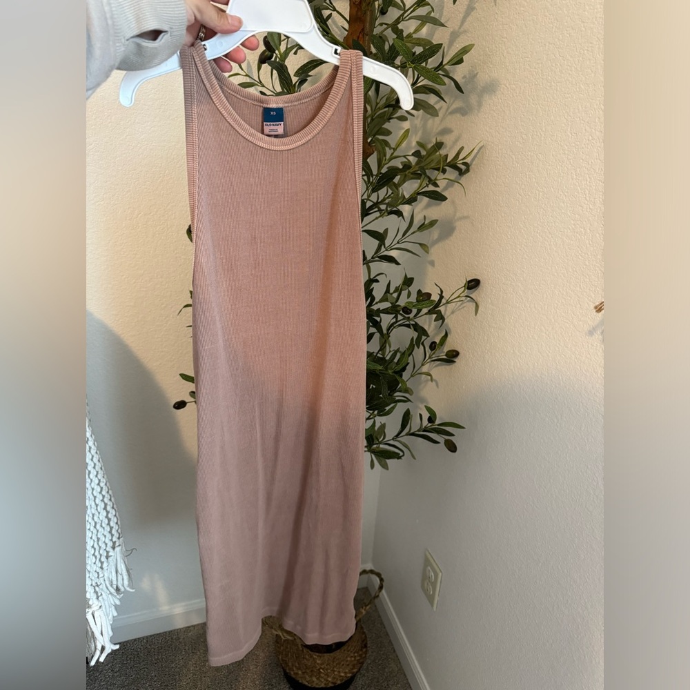 Old Navy tight fit dress. Only worn twice.